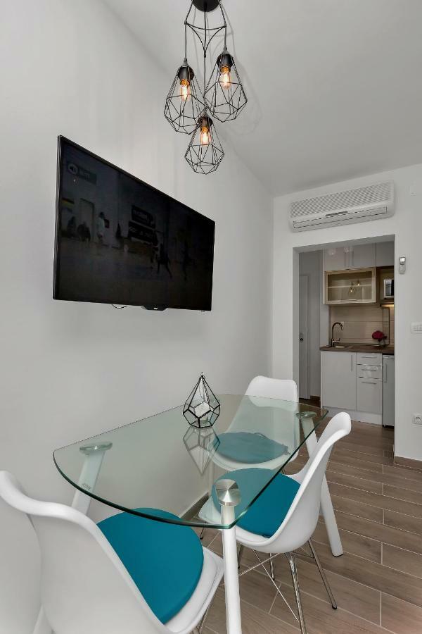 Apartment Kate Podgora Bagian luar foto