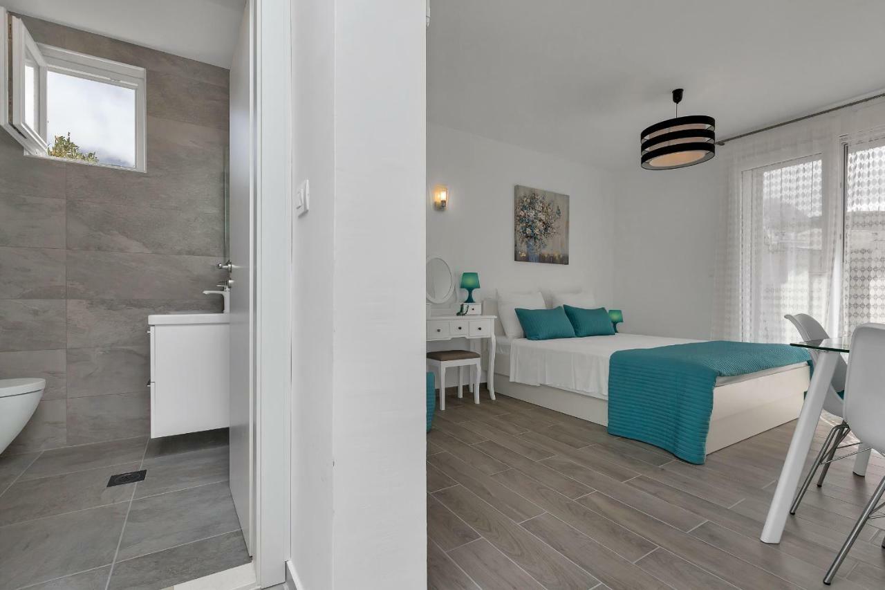 Apartment Kate Podgora Bagian luar foto