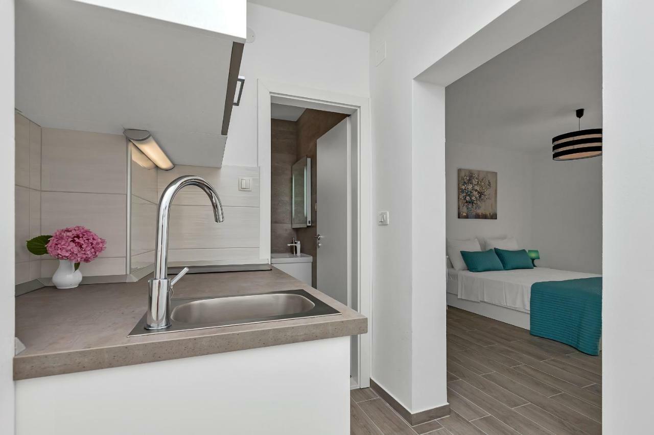 Apartment Kate Podgora Bagian luar foto